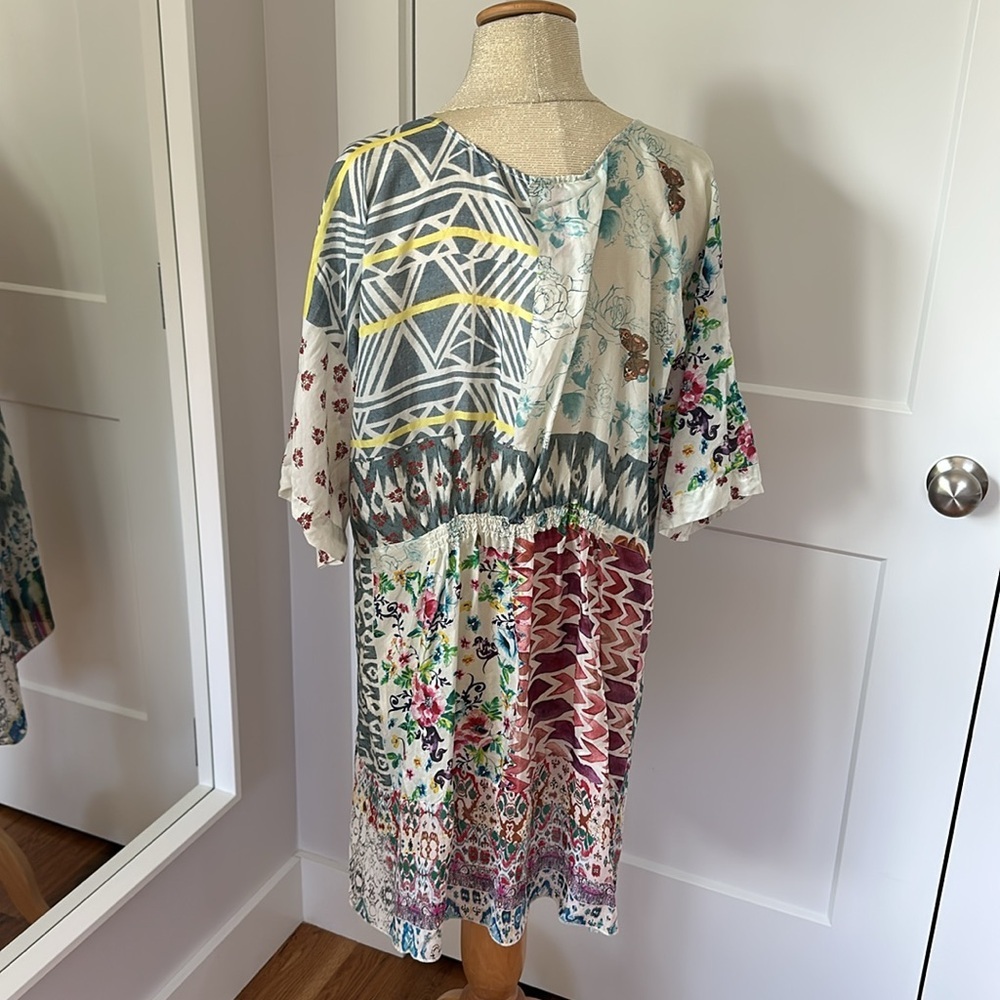 Johnny Was 100% Silk Butterfly Tunic - Picture 4 of 9